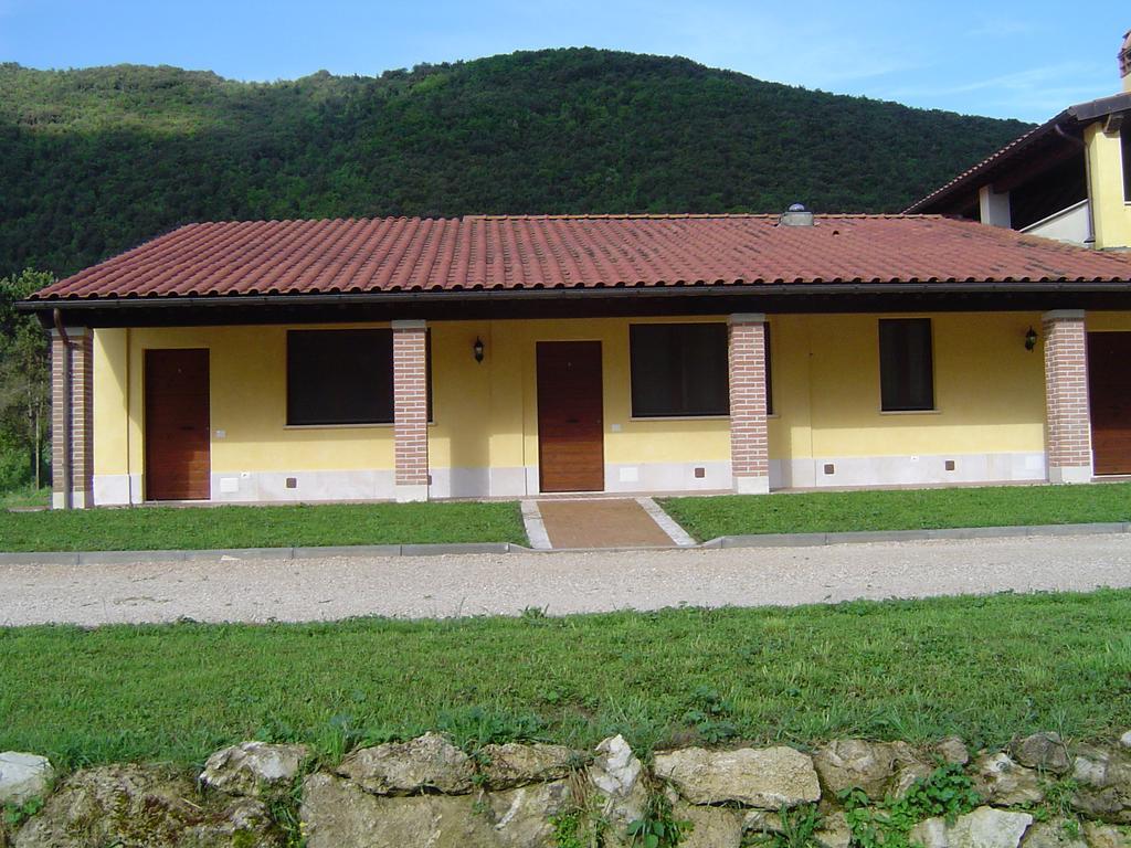 L' Antico Casale Villa Le Marmore Bagian luar foto