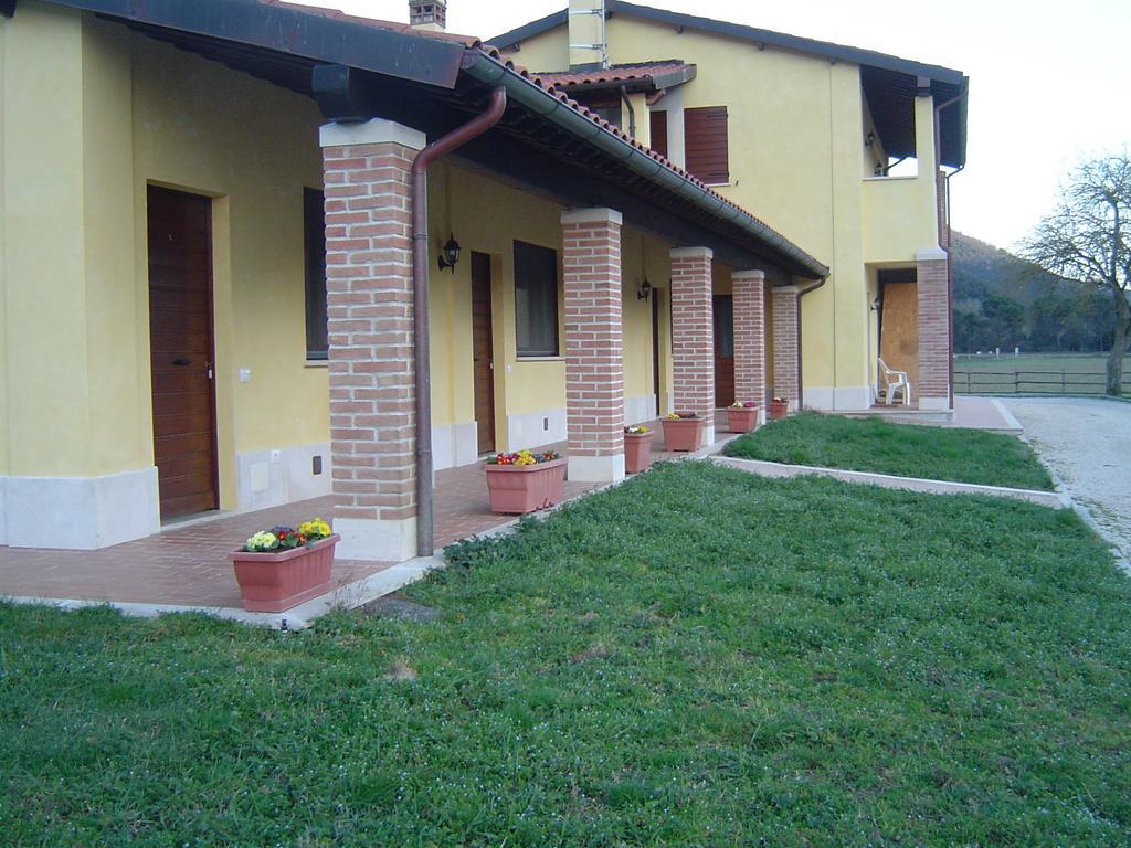 L' Antico Casale Villa Le Marmore Bagian luar foto
